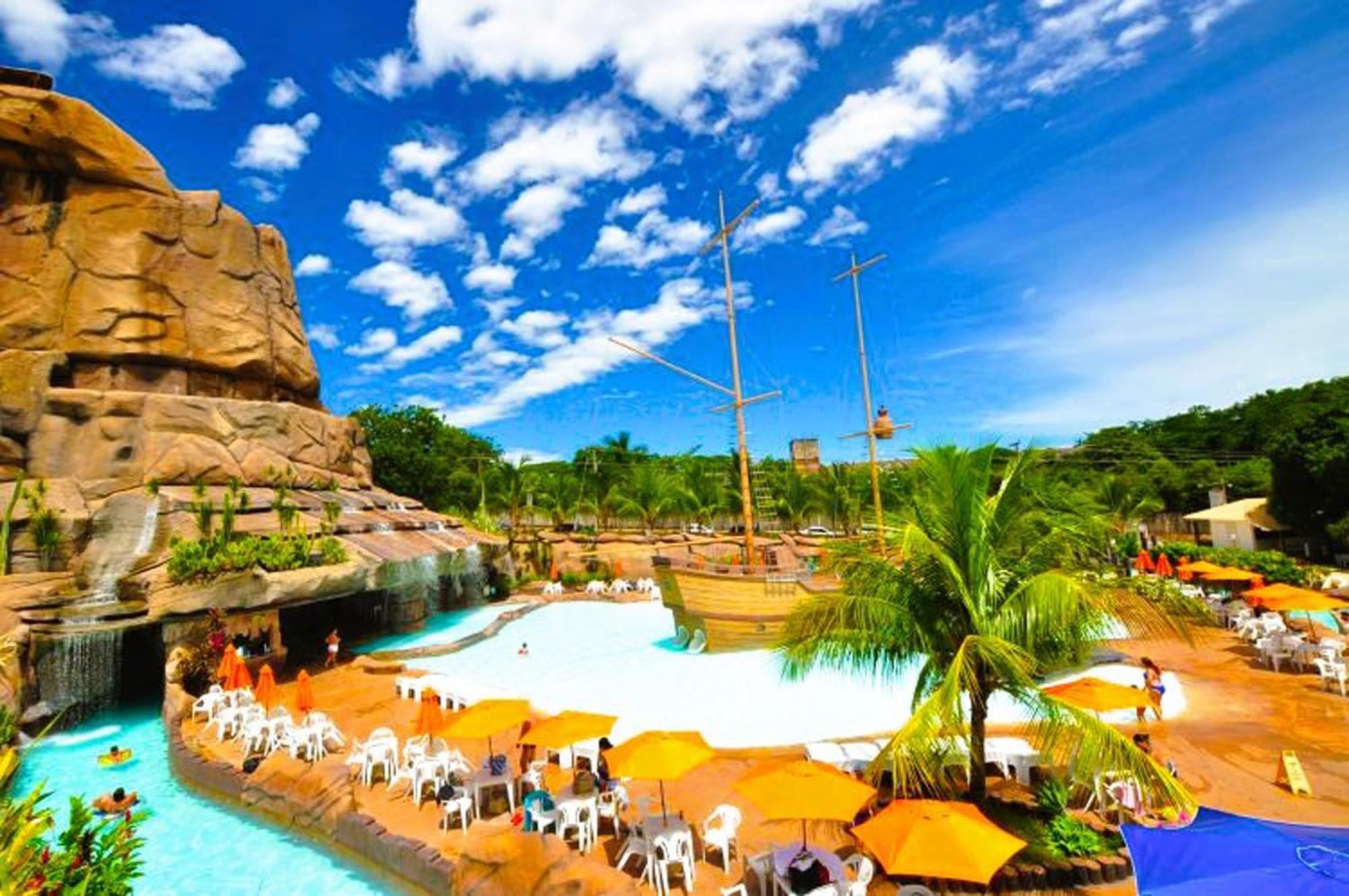Imperio Romano - Bonus 1 Dia No Acqua Park Vulcao - Caldas Novas Exterior photo